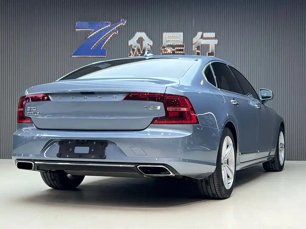 Volvo S90 — миниатюра 2