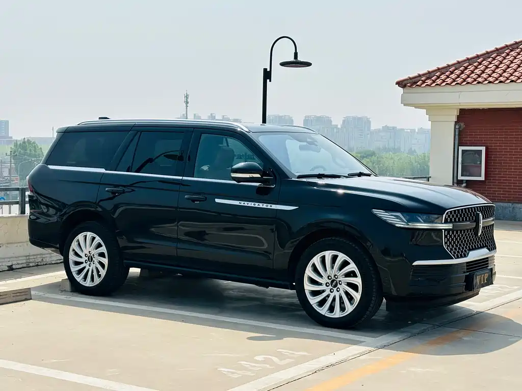 Lincoln Navigator 2025 3.5T