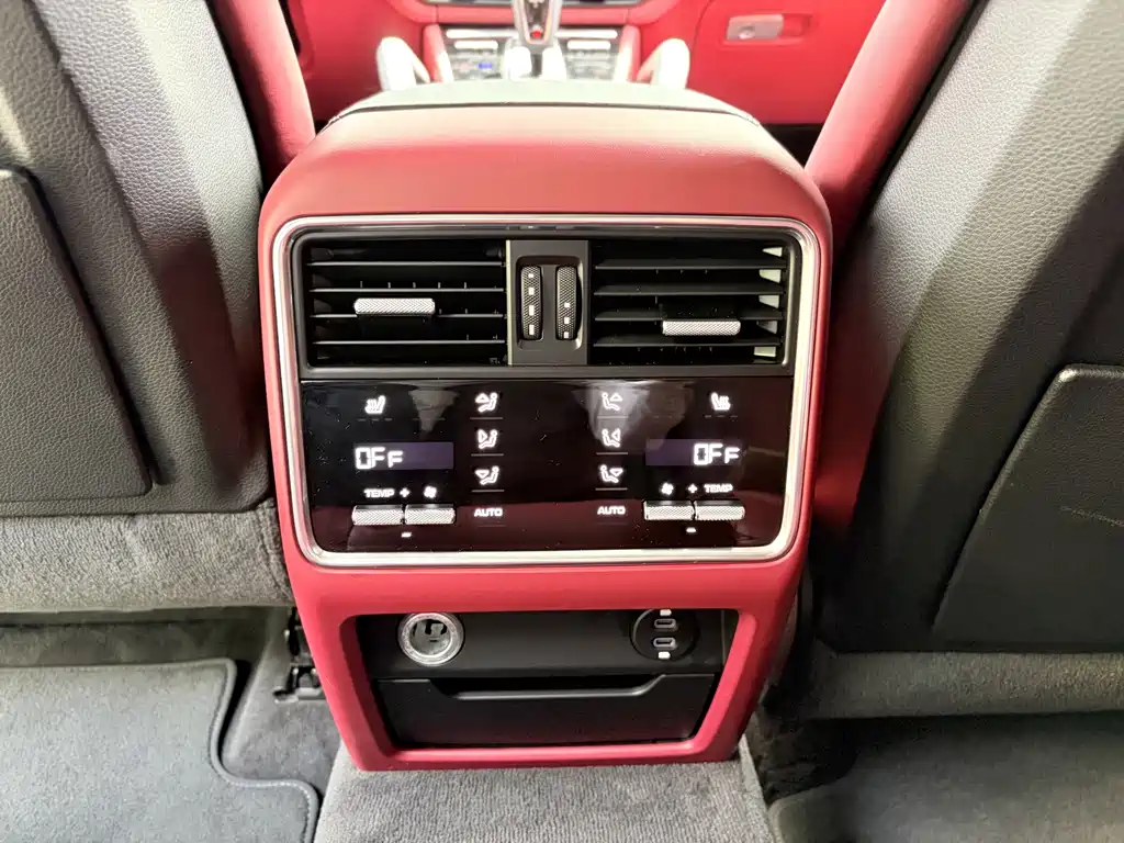 Porsche Cayenne — миниатюра 18
