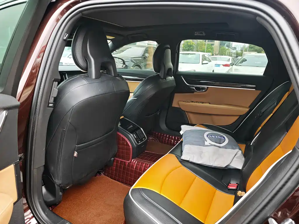 Volvo S90 — миниатюра 3