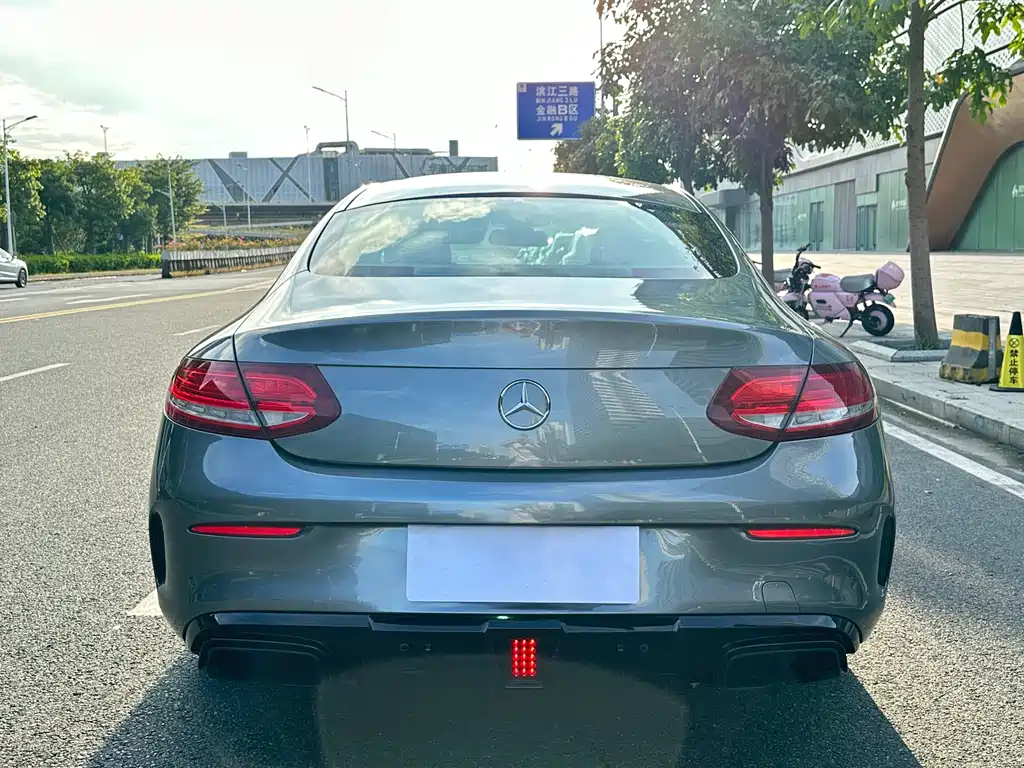 Mercedes-Benz C-Class (Import) — миниатюра 21