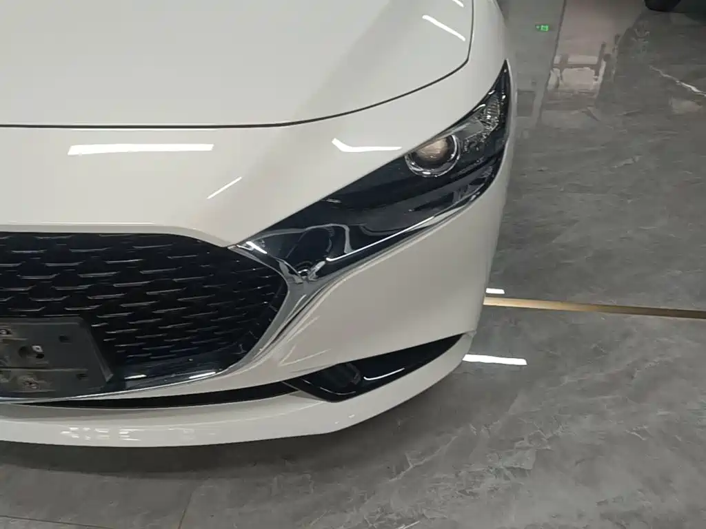 Mazda 3 Axela — миниатюра 24