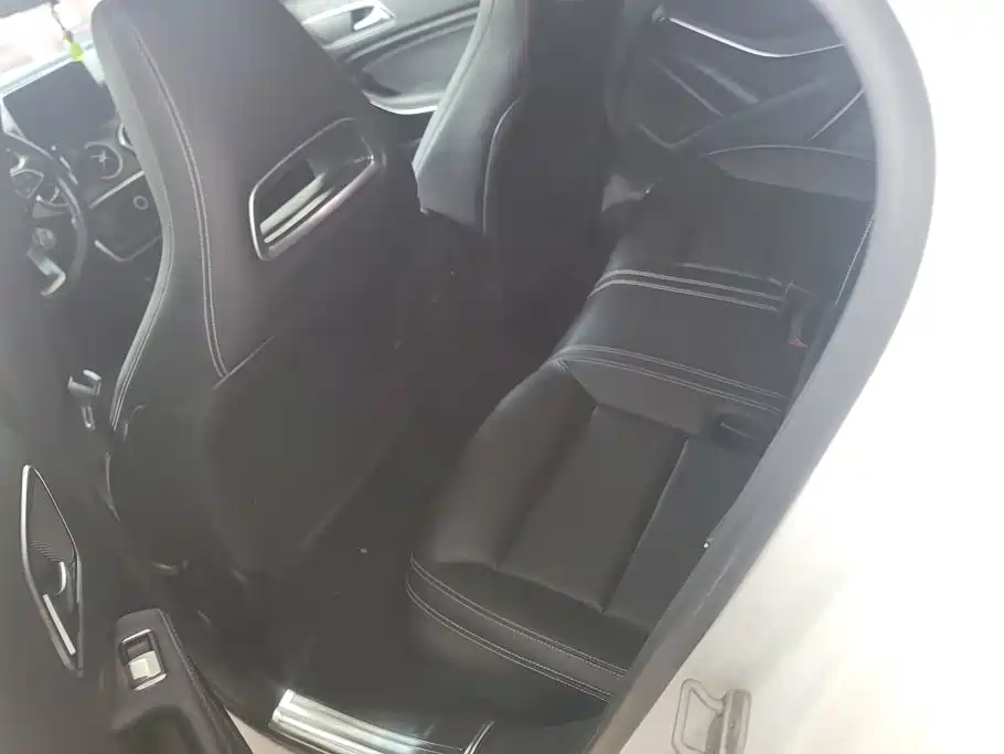 Mercedes-Benz GLA — миниатюра 11