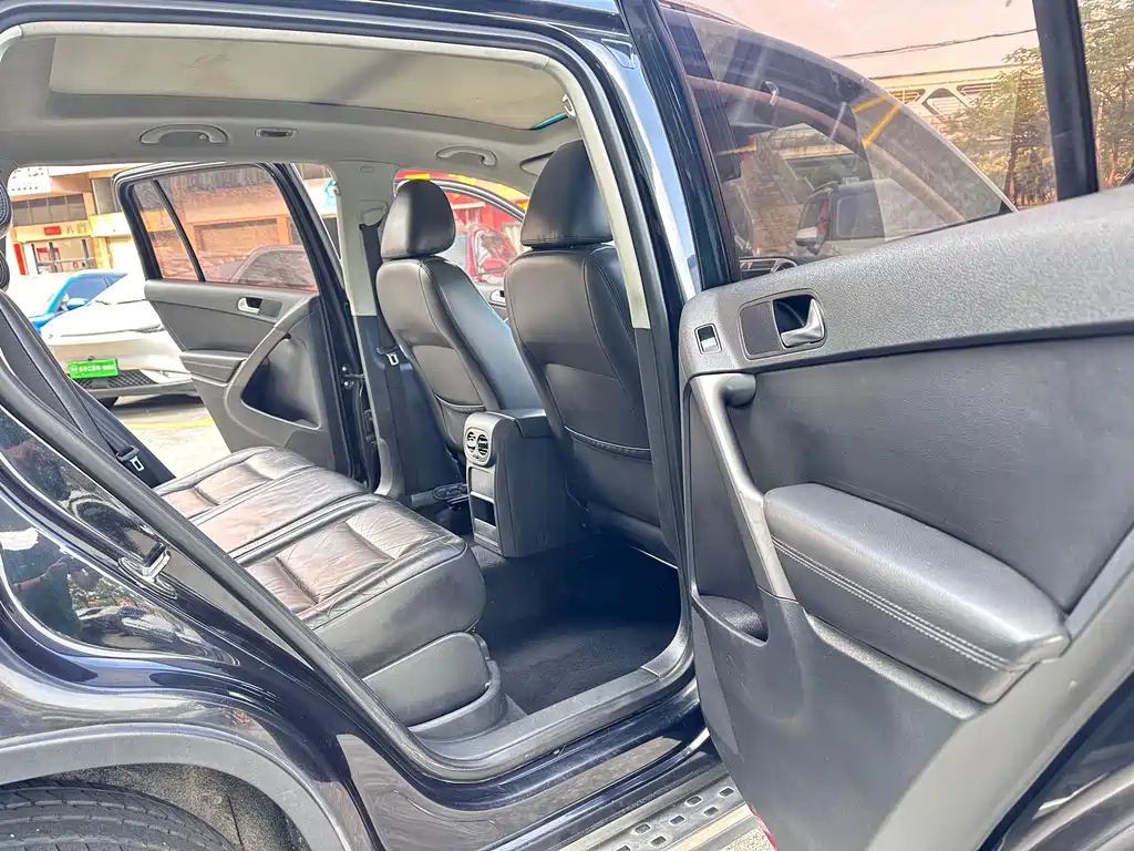 Volkswagen Tiguan — миниатюра 8