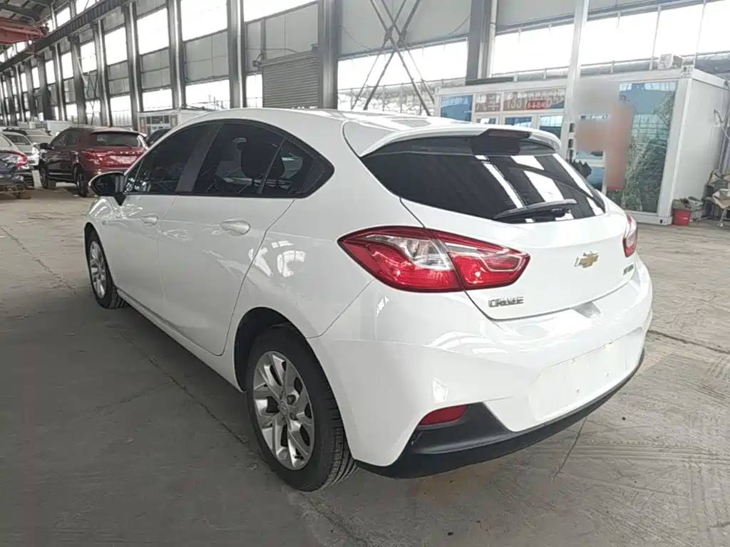 Chevrolet Cruze — миниатюра 5