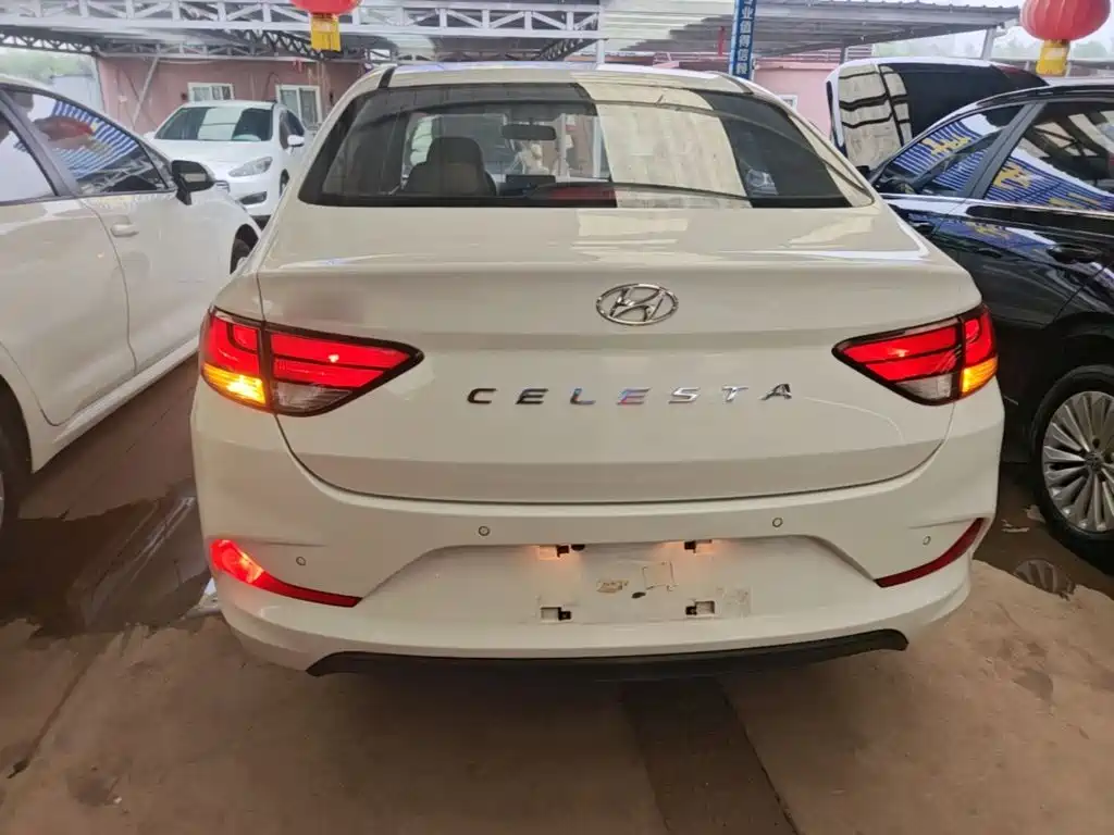 Hyundai Elantra — миниатюра 6