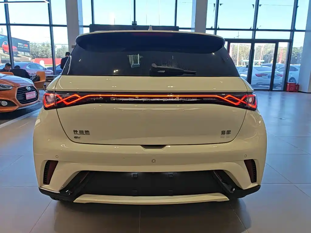 BYD Dolphin — миниатюра 6