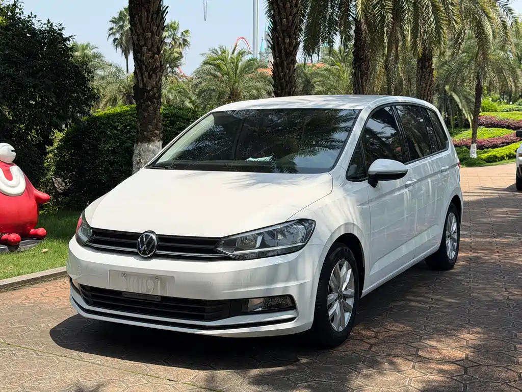 Volkswagen Touran 2021