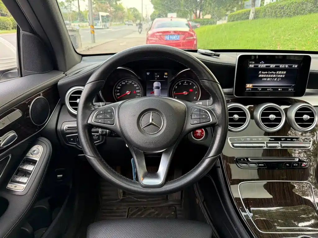 Mercedes-Benz GLC — миниатюра 14