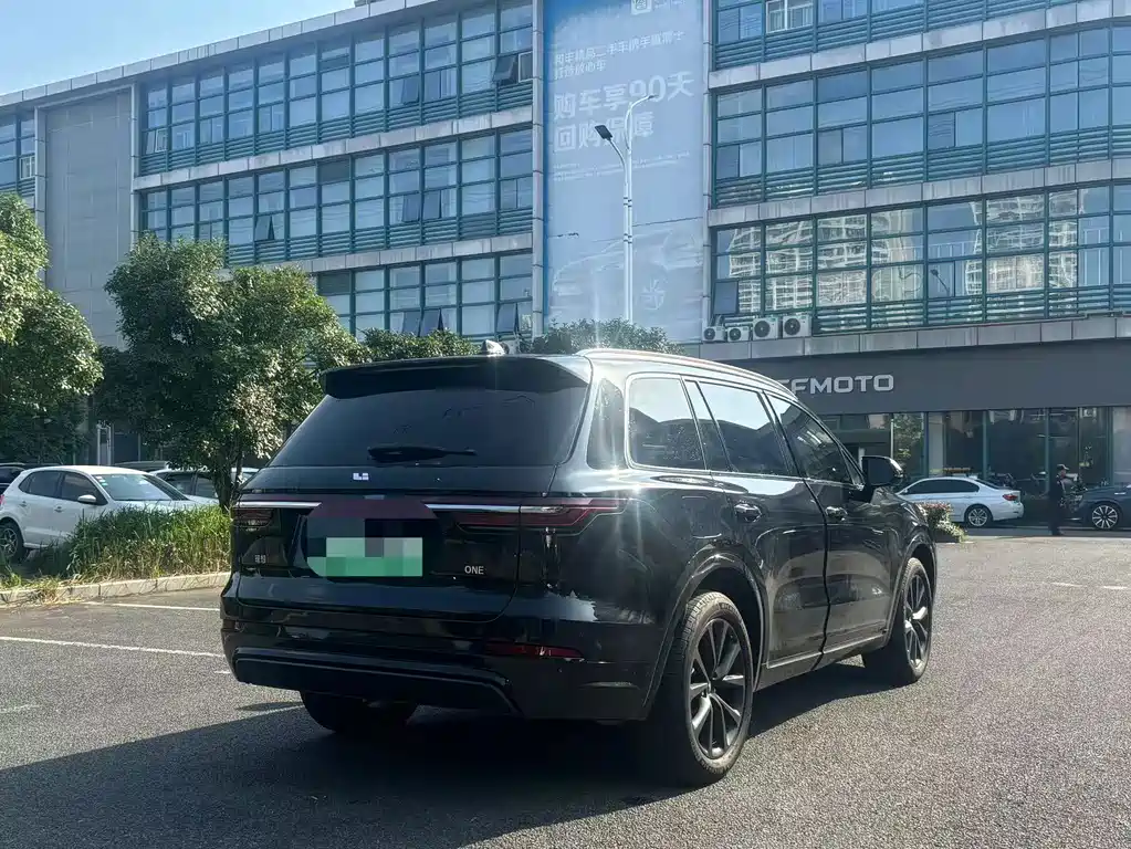 Li Auto Li ONE — миниатюра 9