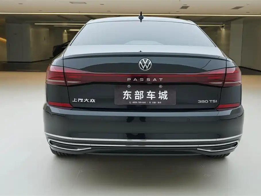 Volkswagen Passat 2024 380TSI Elite