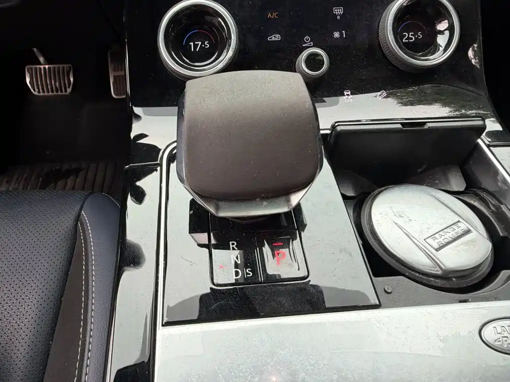 Land Rover Velar — миниатюра 9