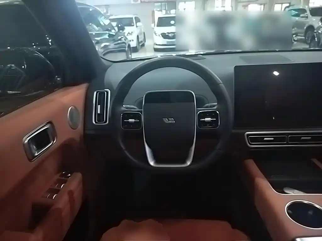 Li Auto Li L8 — миниатюра 11