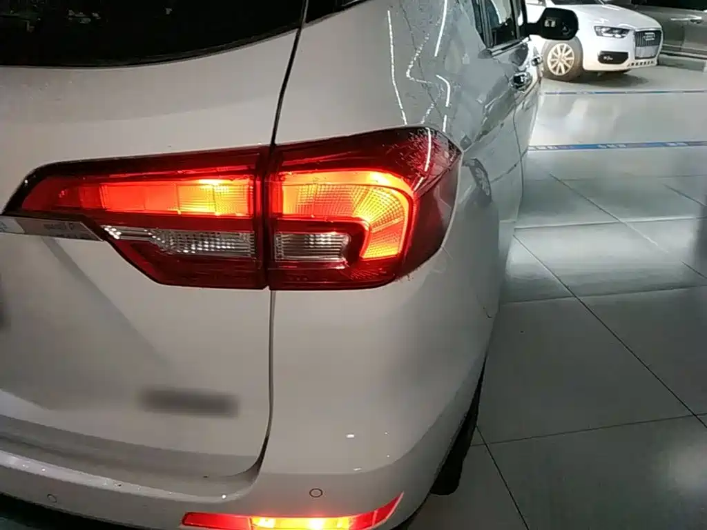 Haval M6 — миниатюра 8
