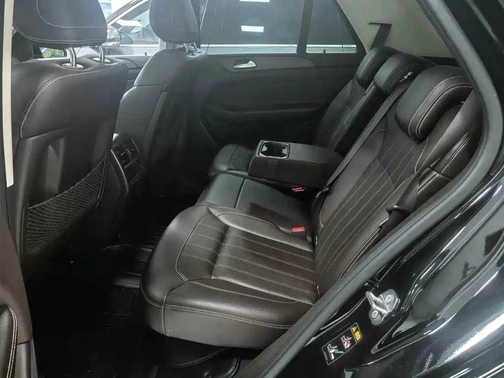 Mercedes-Benz GLE (Import) — миниатюра 5