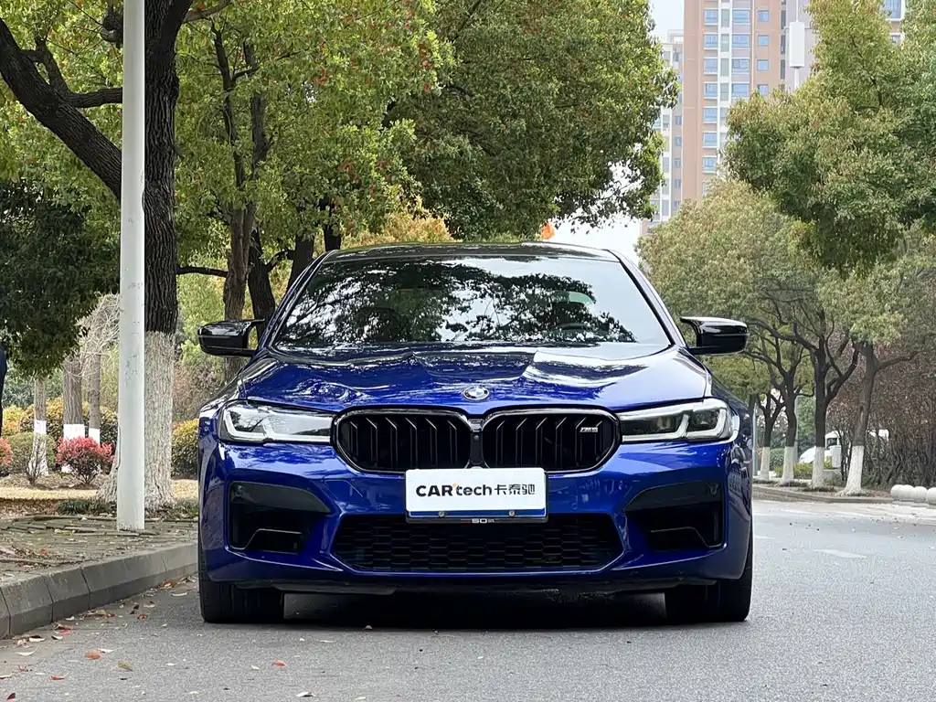 BMW M5 — миниатюра 2