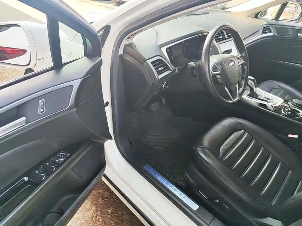 Ford Mondeo — миниатюра 16