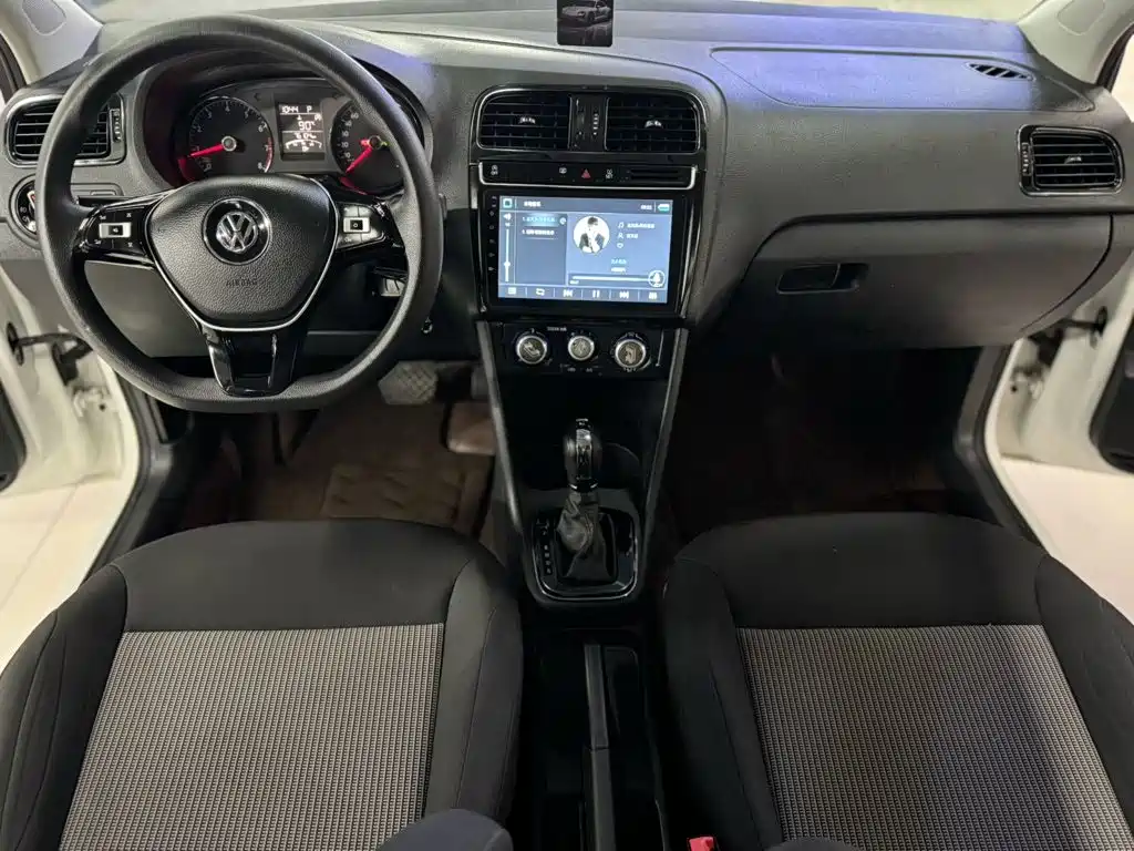 Volkswagen Polo — миниатюра 5