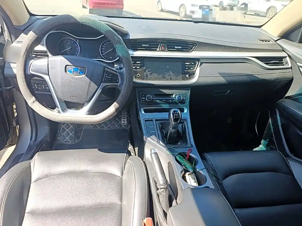 Geely Vision S1 — миниатюра 10