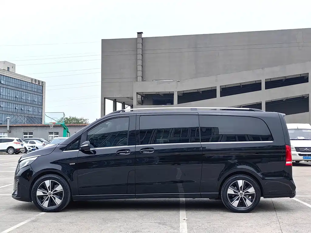 MERCEDES-BENZ V CLASS