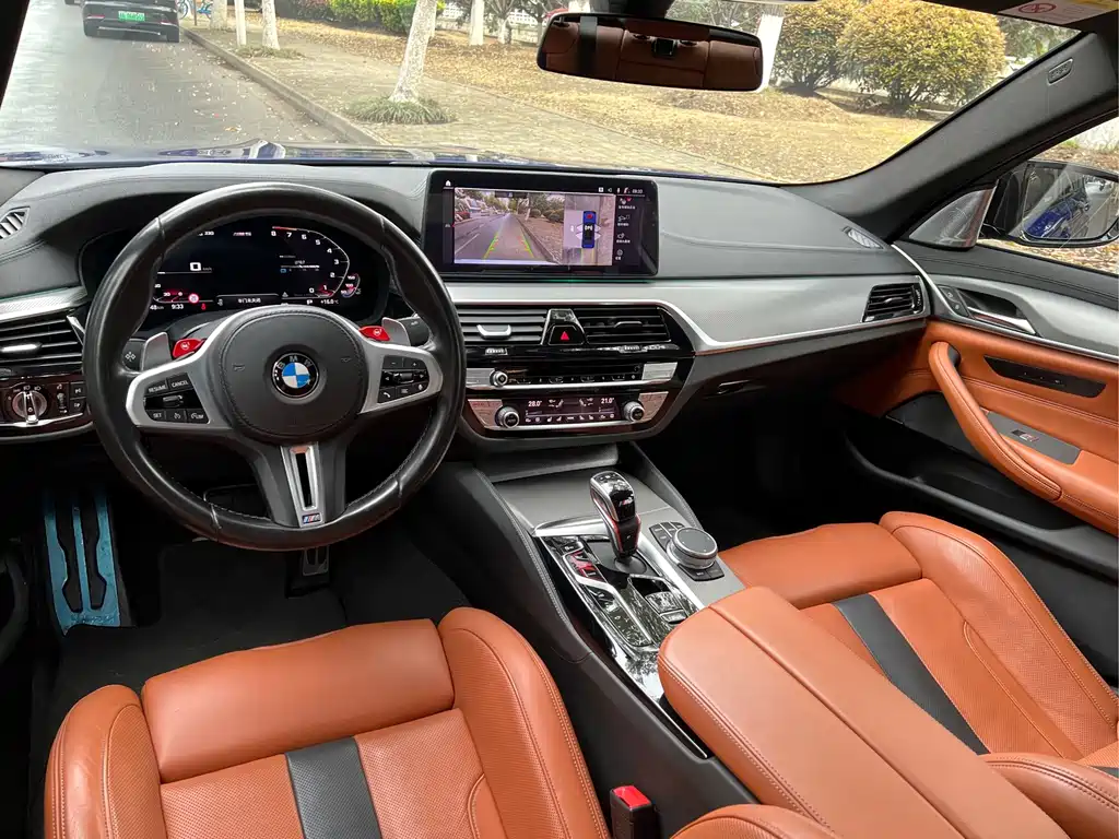 BMW M5 — миниатюра 13