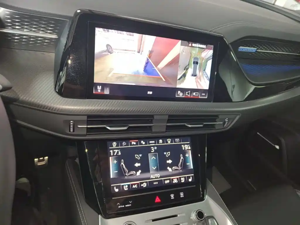 Audi Q6 — миниатюра 13