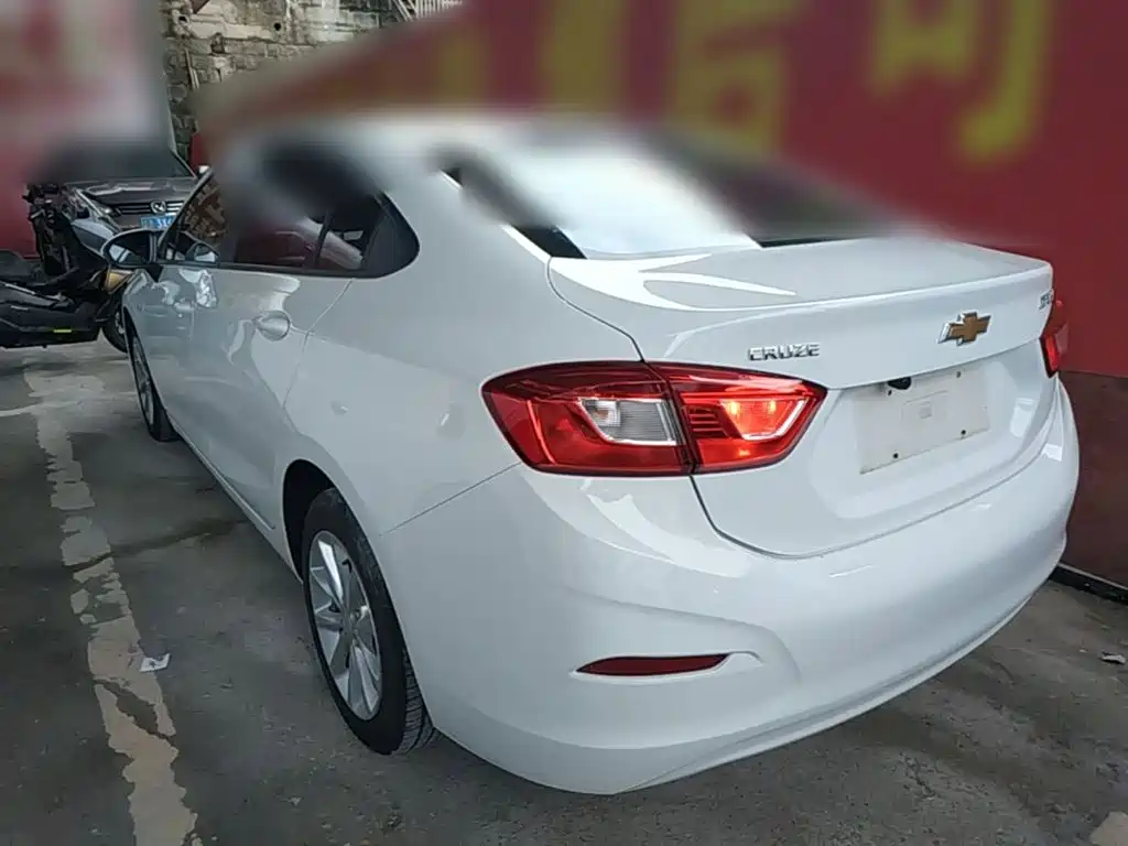 Chevrolet Cruze — миниатюра 5