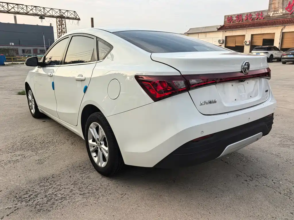 MG MG GT — миниатюра 5