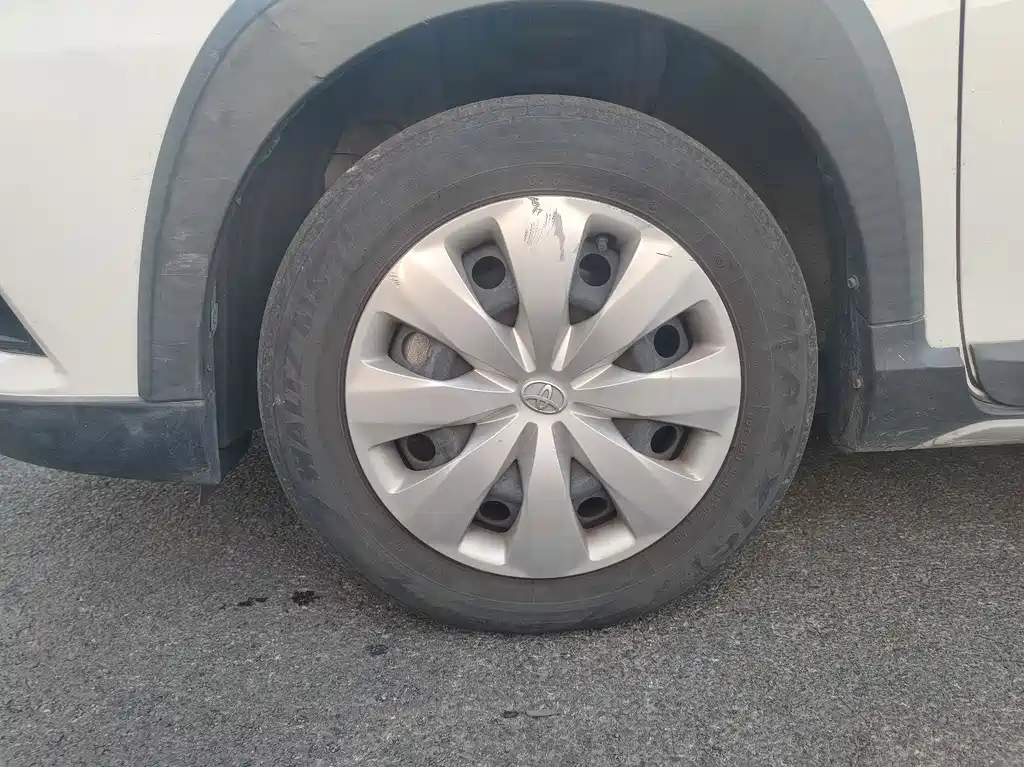 TOYOTA YARIS L ZHIXUAN