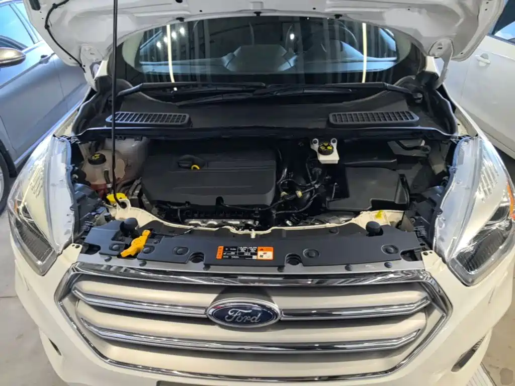 Ford Kuga — миниатюра 20