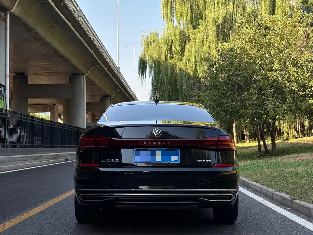 Volkswagen Passat — миниатюра 5