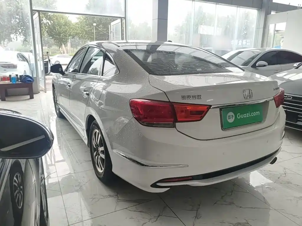 Honda Spirior — миниатюра 5