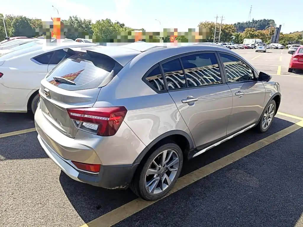 Geely Vision S1 — миниатюра 7