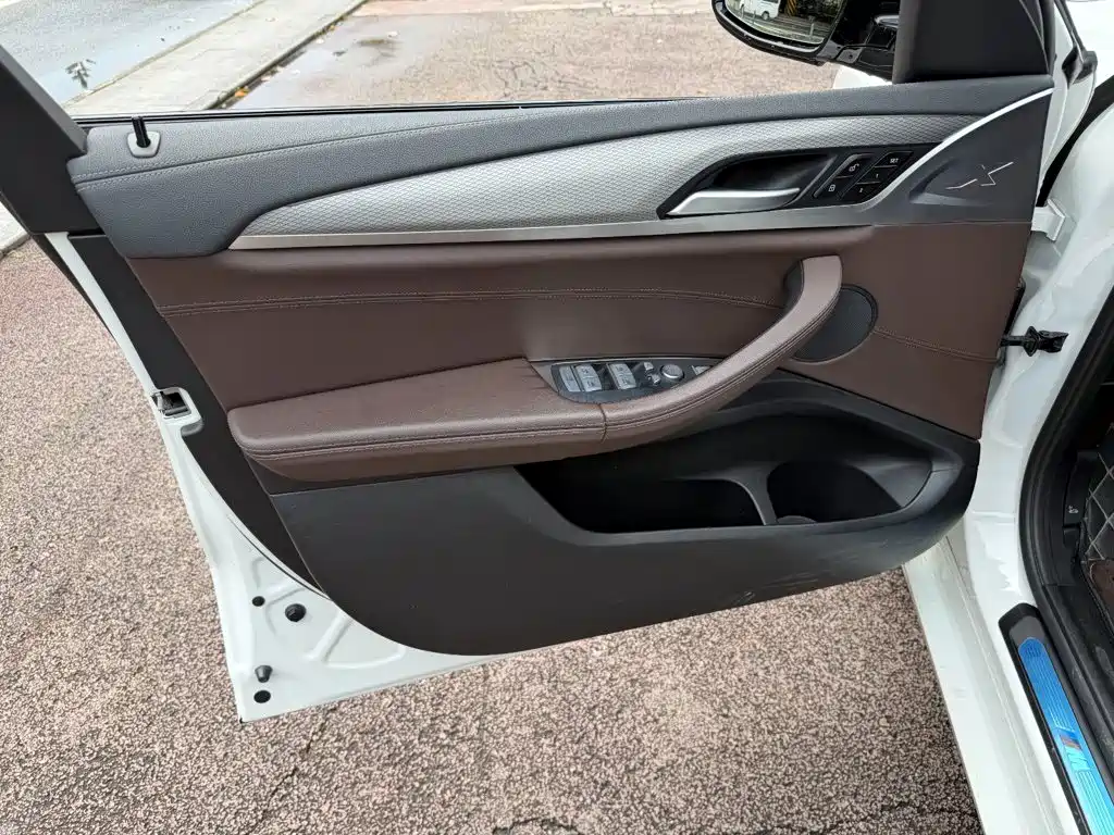 BMW X4 — миниатюра 6