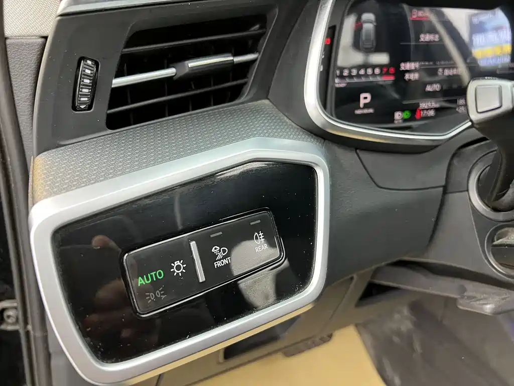 Audi A6 2023 allroad quattro 55 TFSI Premium