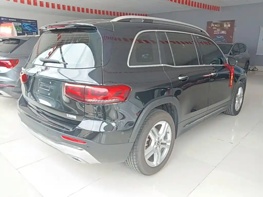 Mercedes-Benz GLB — миниатюра 7