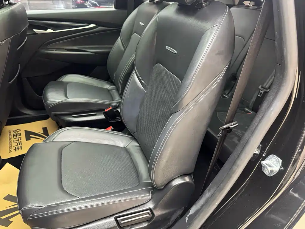 SAIC MAXUS CHASE G50