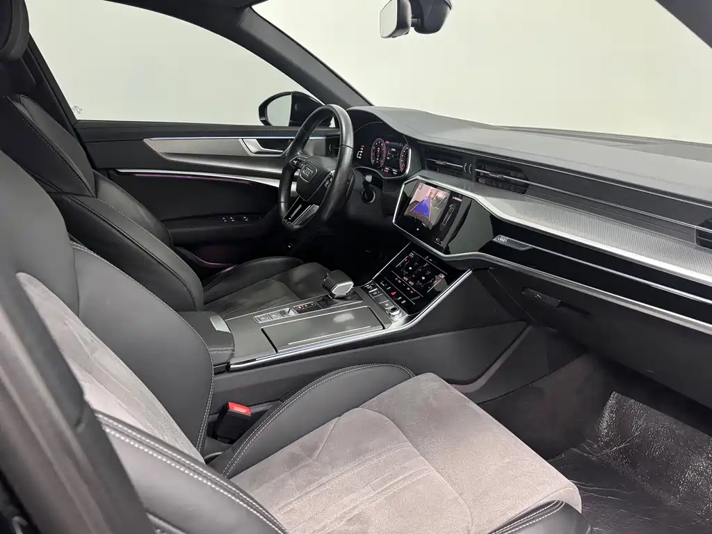 Audi A6L — миниатюра 9