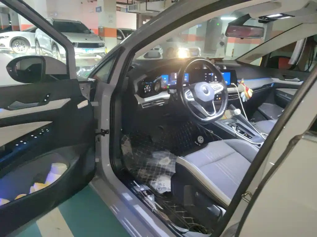 Volkswagen Golf — миниатюра 17