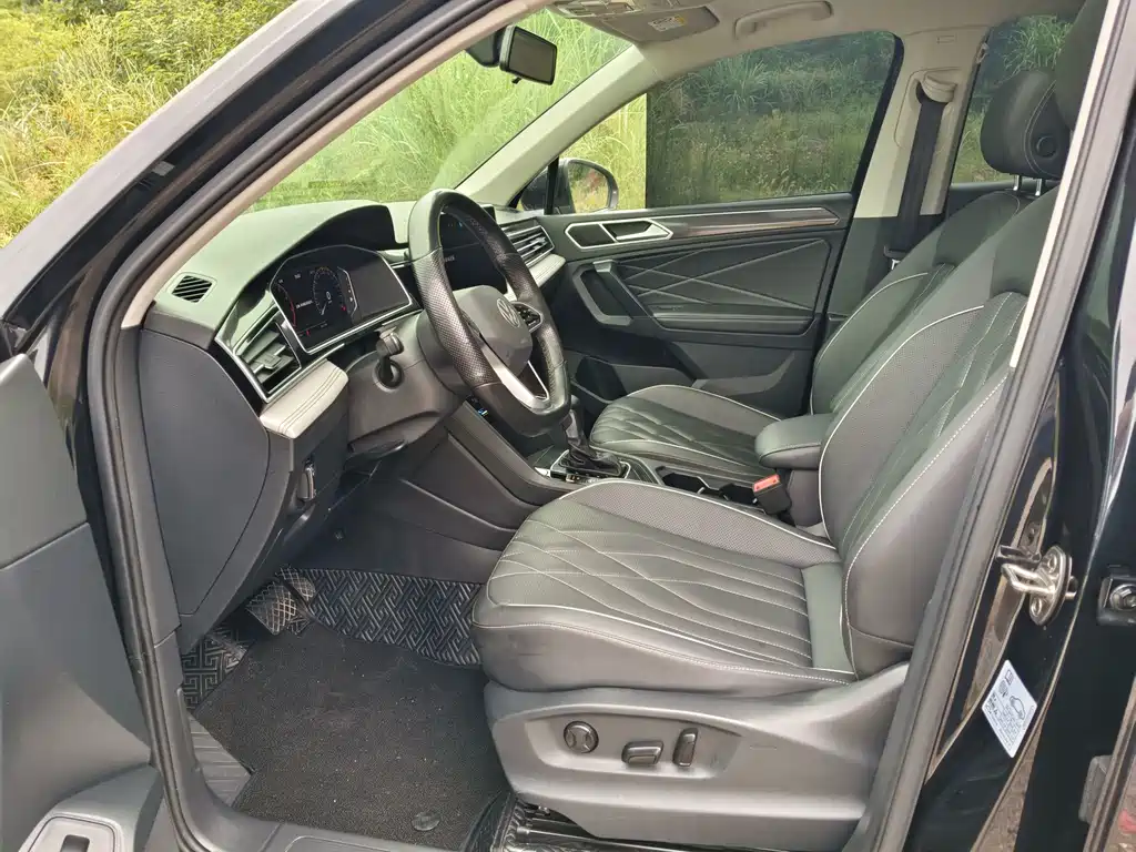 Volkswagen Tiguan L — миниатюра 4