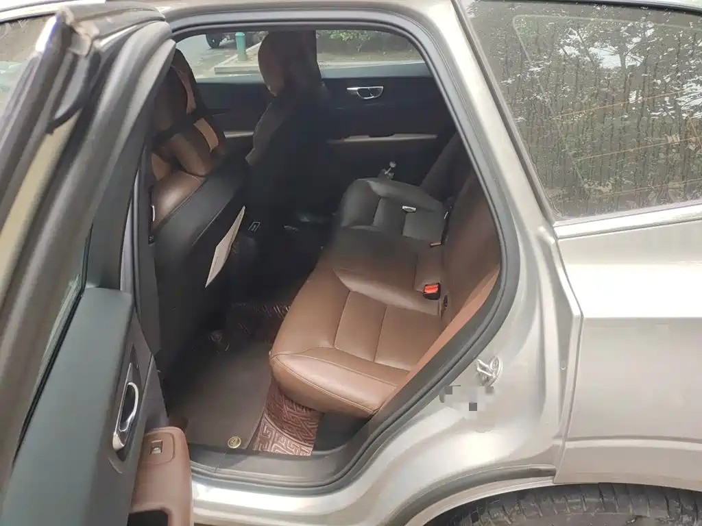 Volvo XC60 — миниатюра 13