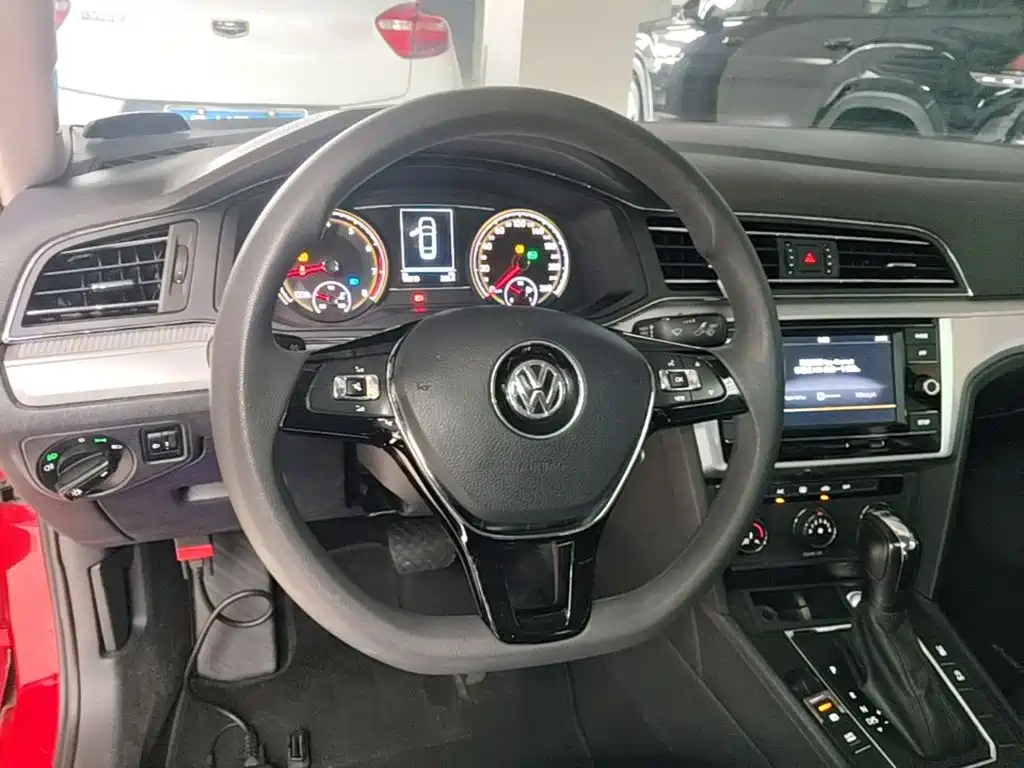 Volkswagen Lamando — миниатюра 11
