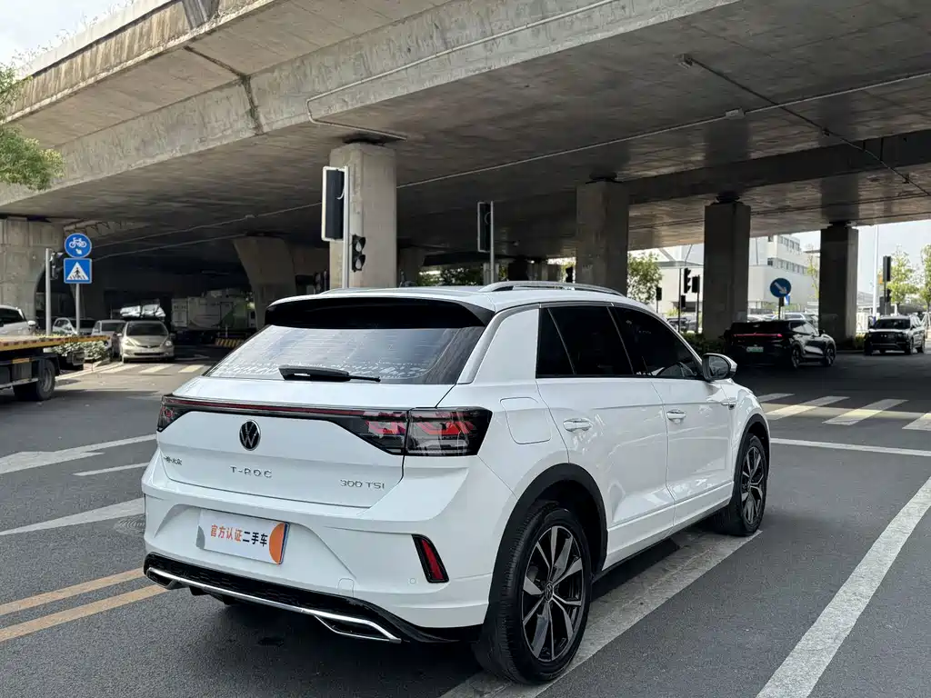 Volkswagen T-Roc — миниатюра 4