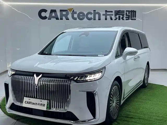 VOYAH LANTU DREAMER 2024