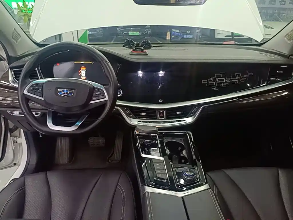 Geely Borui Hybrid — миниатюра 10