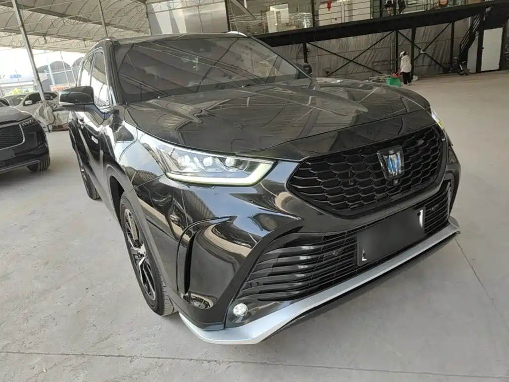 Toyota Crown Kluger — миниатюра 4