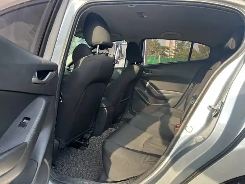 Mazda 3 Axela — миниатюра 6