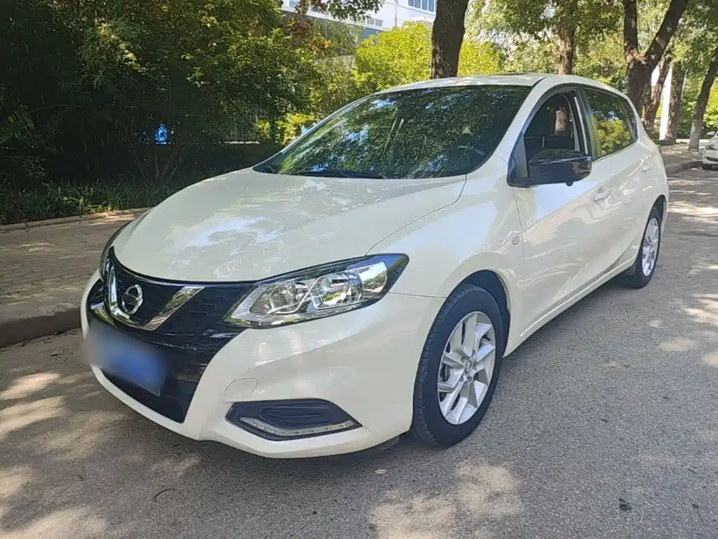 Nissan Tiida — миниатюра 2