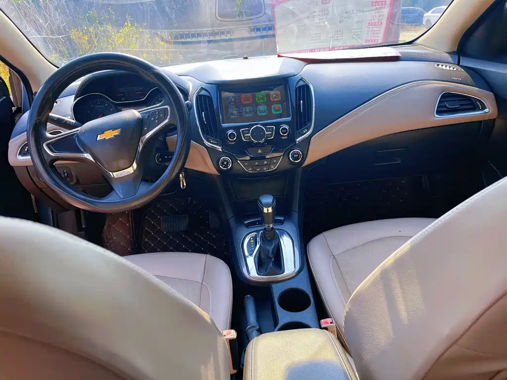 Chevrolet Cruze — миниатюра 8