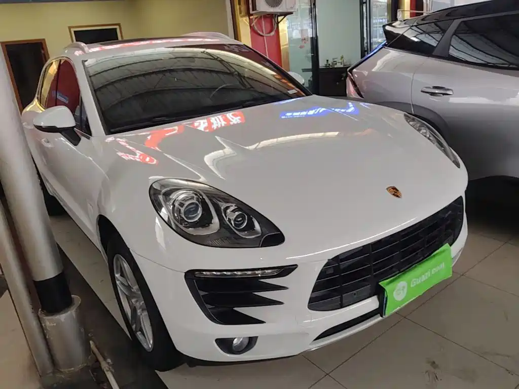 Porsche Macan — миниатюра 4